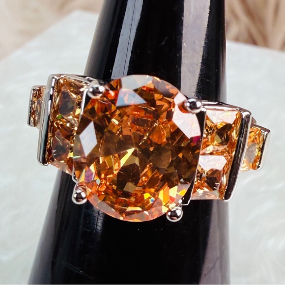 Gorgeous Silvertone stamped 925 Amber bling large statement ring size 5 … - Picture 1 of 13